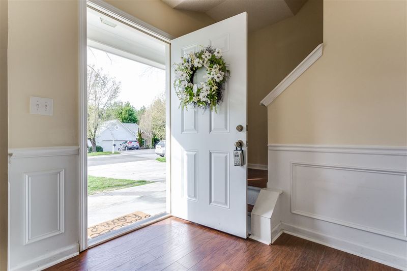 511 Crossview Ln, Durham, NC 27703