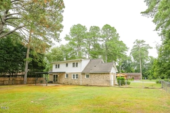 511 Dandridge Dr, Fayetteville, NC 28303