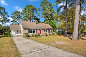 511 Dandridge Dr, Fayetteville, NC 28303