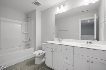 511 Eversden Dr, Zebulon, NC 27597