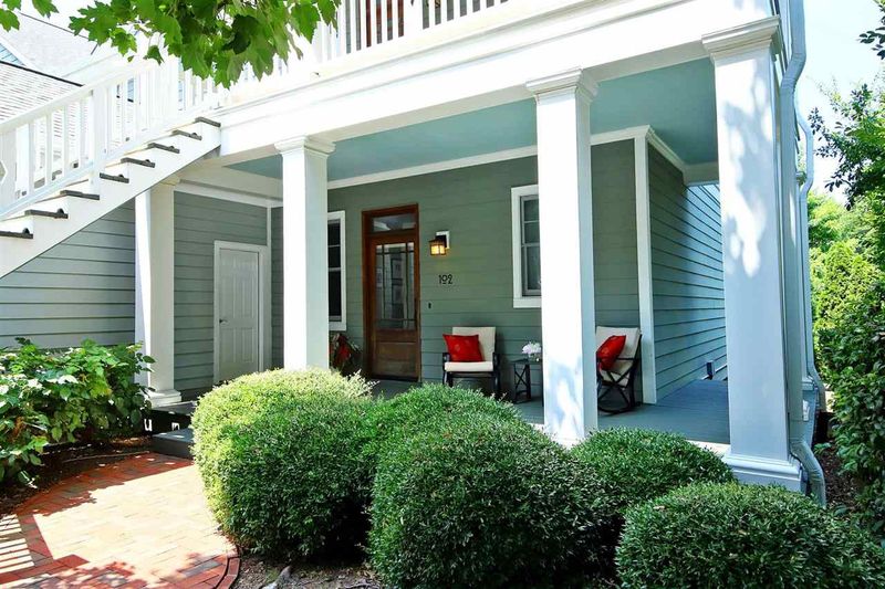 511 Hillsborough St #102, Chapel Hill, NC 27514