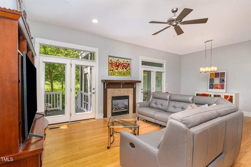 511 Hillsborough St, Chapel Hill, NC 27514