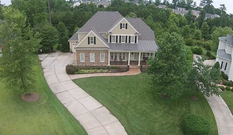 511 Hollowridge Ct, Cary, NC 27519