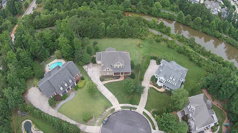 511 Hollowridge Ct, Cary, NC 27519