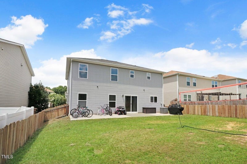 511 Kerriann Ln, Clayton, NC 27520