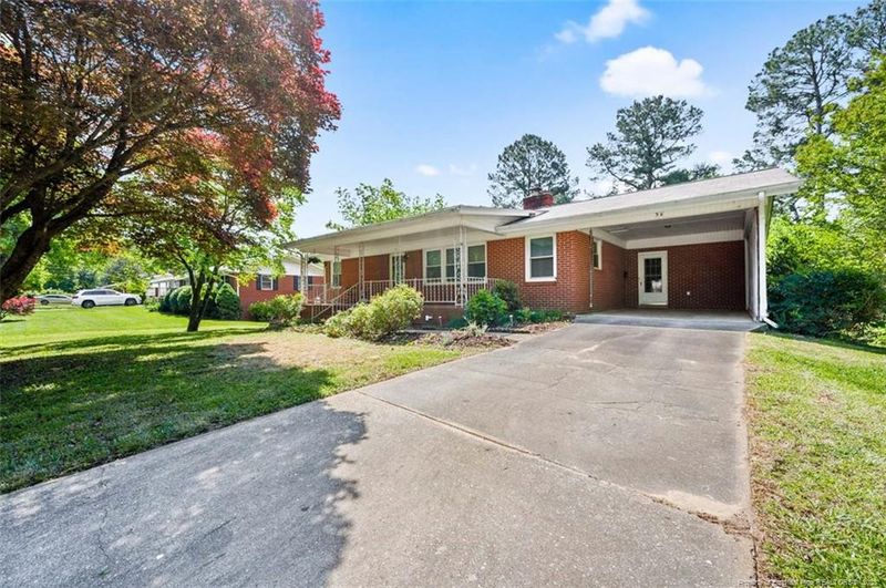 511 Lakeside Dr, Garner, NC 27529