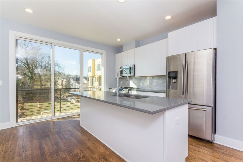 511 W Lenoir St, Raleigh, NC 27601