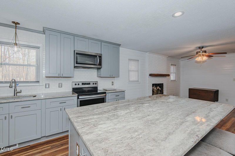 511 Mace Rd, Mebane, NC 27302
