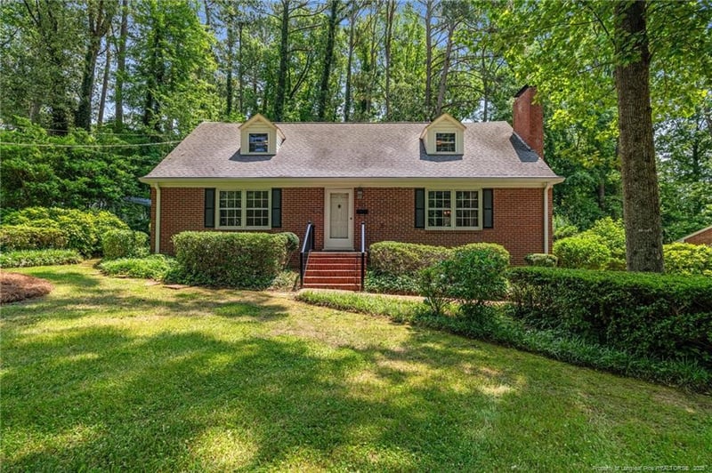 511 Maplewood Dr, Sanford, NC 27330