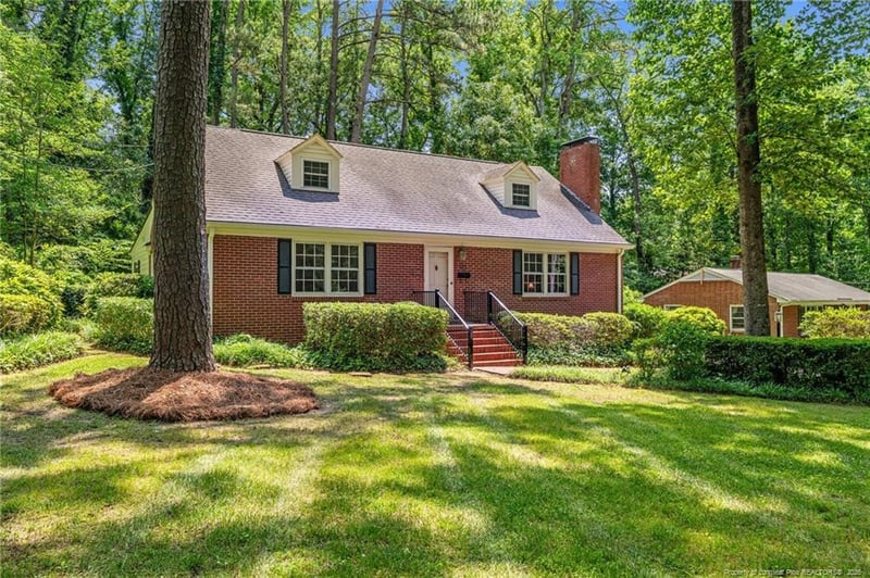 511 Maplewood Dr, Sanford, NC 27330