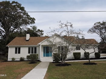 511 Raleigh St, Fuquay Varina, NC 27526