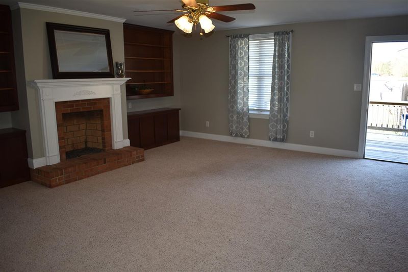 511 Saints St, Dunn, NC 28334