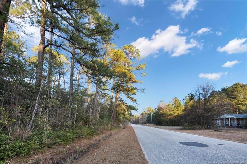 511 Sanders St, Hope Mills, NC 28348