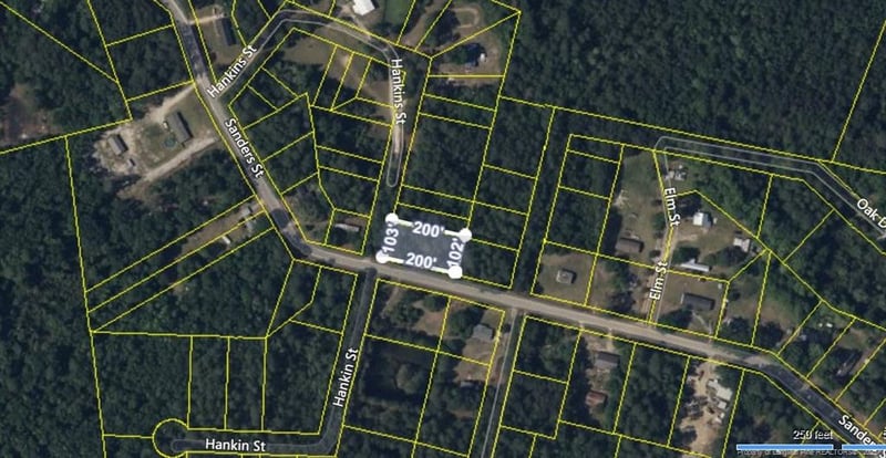 511 Sanders St, Hope Mills, NC 28348