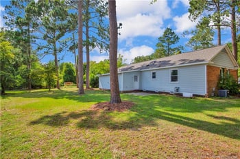 511 Shoreline Dr, Fayetteville, NC 28311