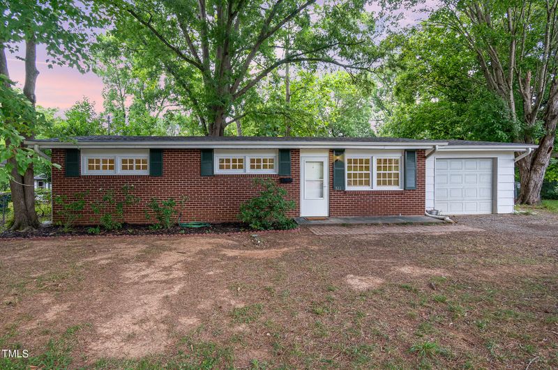 511 Stokes Rd, Graham, NC 27253