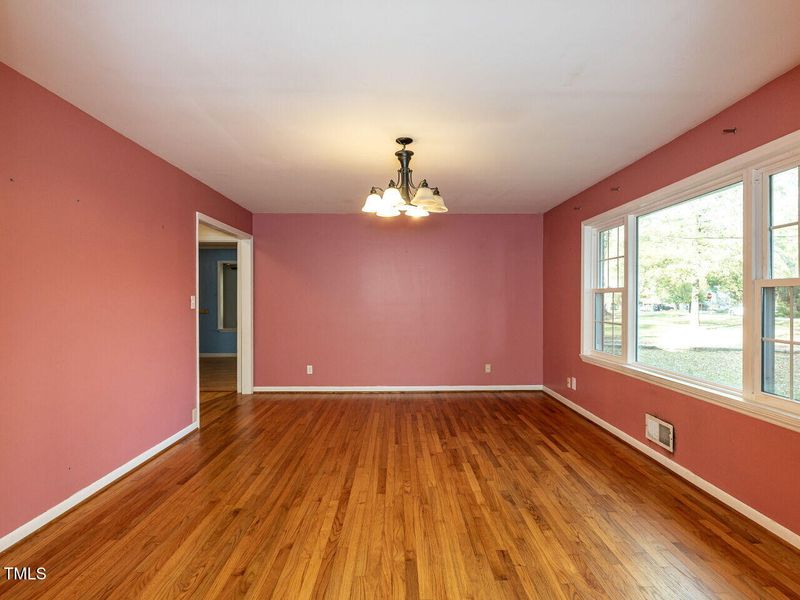 511 Strother Rd, Raleigh, NC 27606