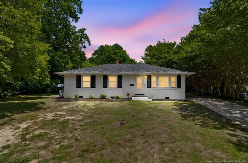 511 Terry Cir, Fayetteville, NC 28304