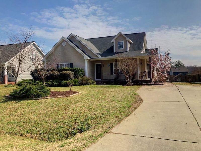511 Tralee Dr, Smithfield, NC 27577
