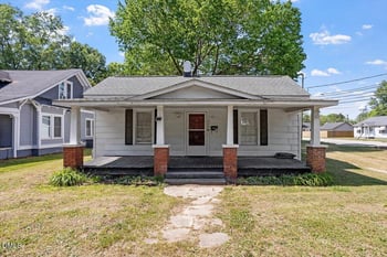 511 Webb St, Selma, NC 27576