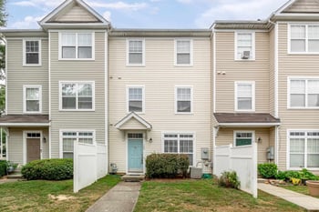 5110 Neuse Commons Ln, Raleigh, NC 27616