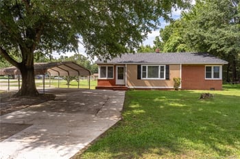 5110 Walnut Dr, Fayetteville, NC 28304