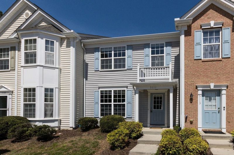 5111 Twelvepole Dr, Raleigh, NC 27616