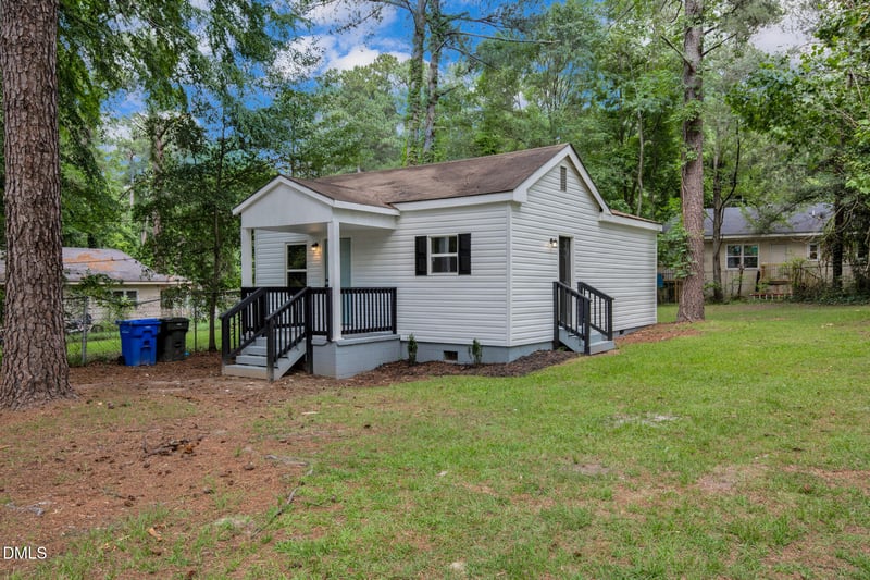 5112 Cannon St, Fayetteville, NC 28303