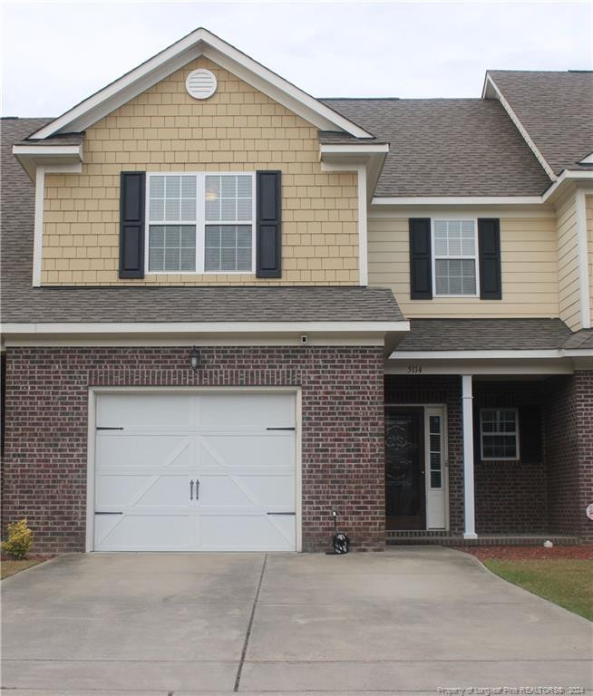 5114 Druid Cross Rd, Fayetteville, NC 28314