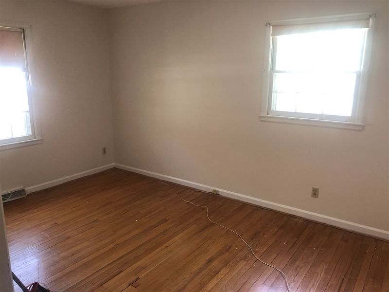 5114 Pine Trl, Durham, NC 27712