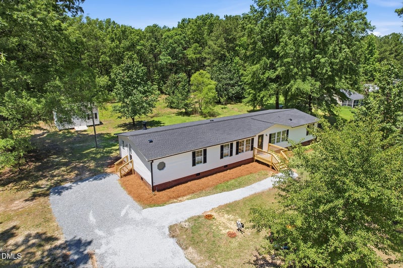 5114 Titan Roberts Rd, Erwin, NC 28339