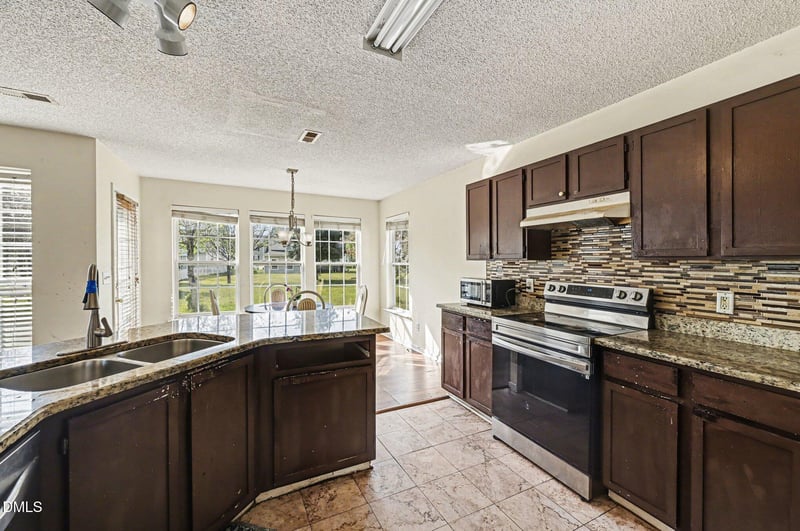5115 Cardinal Grove Blvd, Raleigh, NC 27616