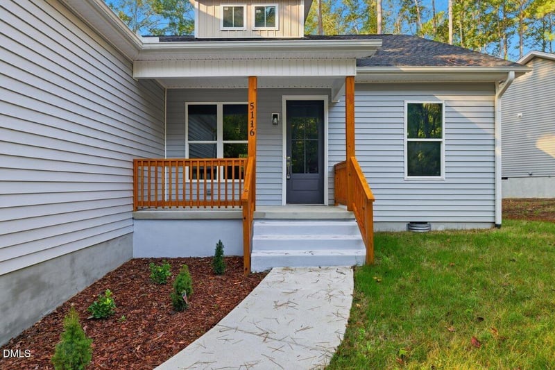 5116 Cardinal Cir, Sanford, NC 27332