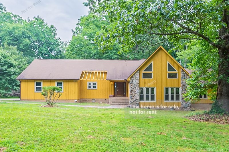 5116 Fairoaks Rd, Durham, NC 27712