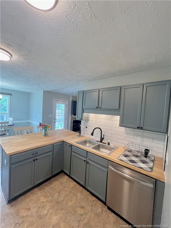 5116 Thackeray Dr, Fayetteville, NC 28306
