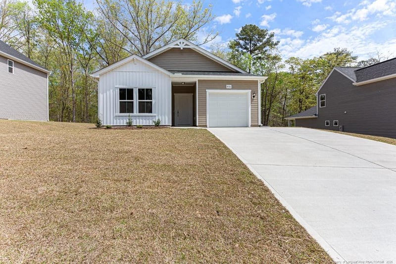 5116 Tyndall Dr, Sanford, NC 27330
