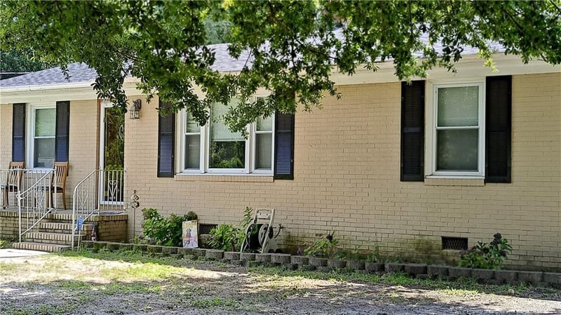 5117 Palmetto Ln, Fayetteville, NC 28304