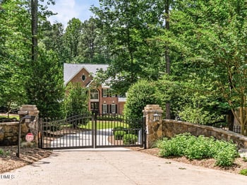 5117 Swisswood Dr, Raleigh, NC 27613