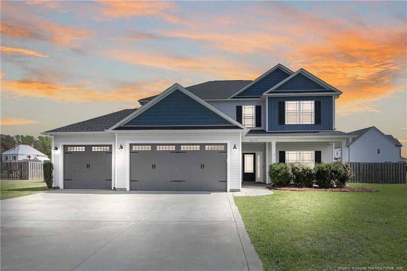 5117 Thruway Rd, Hope Mills, NC 28348