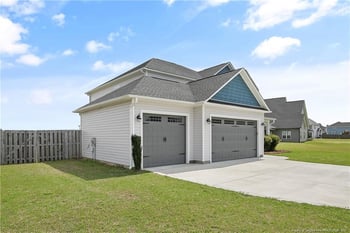 5117 Thruway Rd, Hope Mills, NC 28348