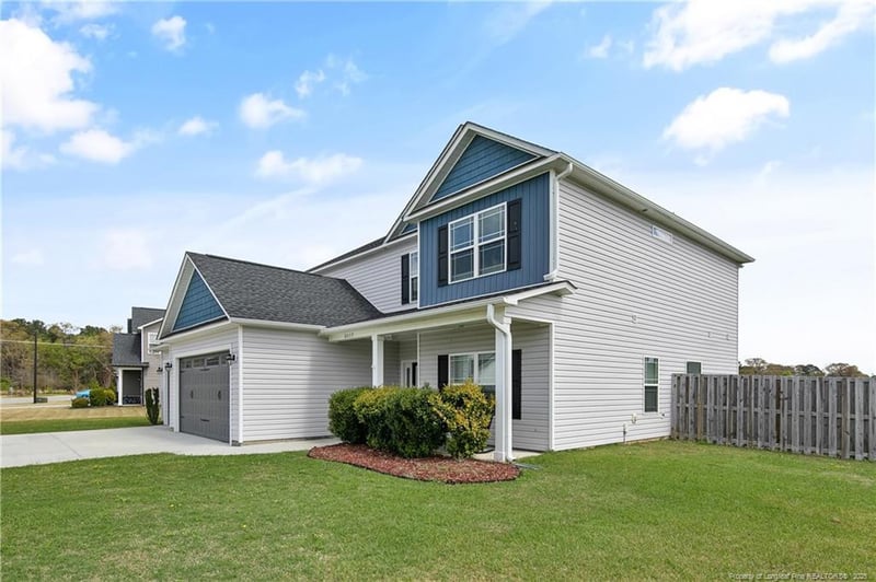 5117 Thruway Rd, Hope Mills, NC 28348