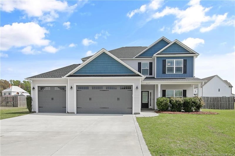 5117 Thruway Rd, Hope Mills, NC 28348