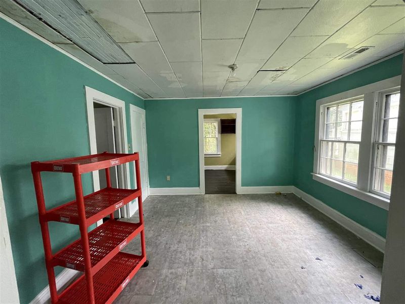 512 N Academy St, Cary, NC 27513