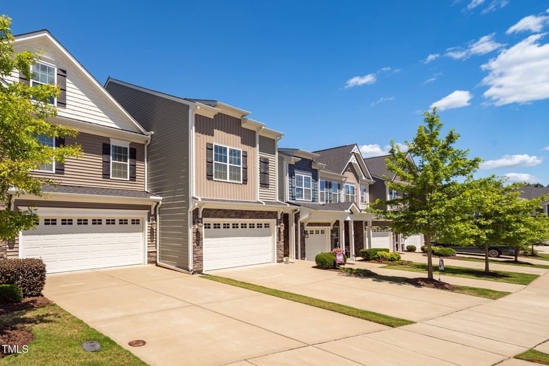 512 Barneswyck Dr, Fuquay Varina, NC 27526