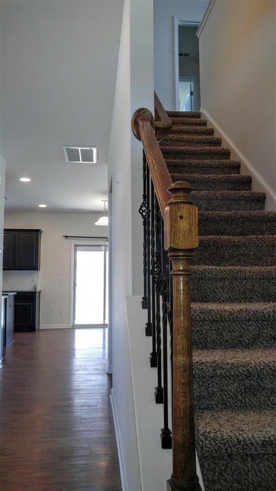 512 Bunker Ct, Mebane, NC 27302