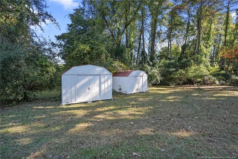 512 Canyon Ct, Fayetteville, NC 28303