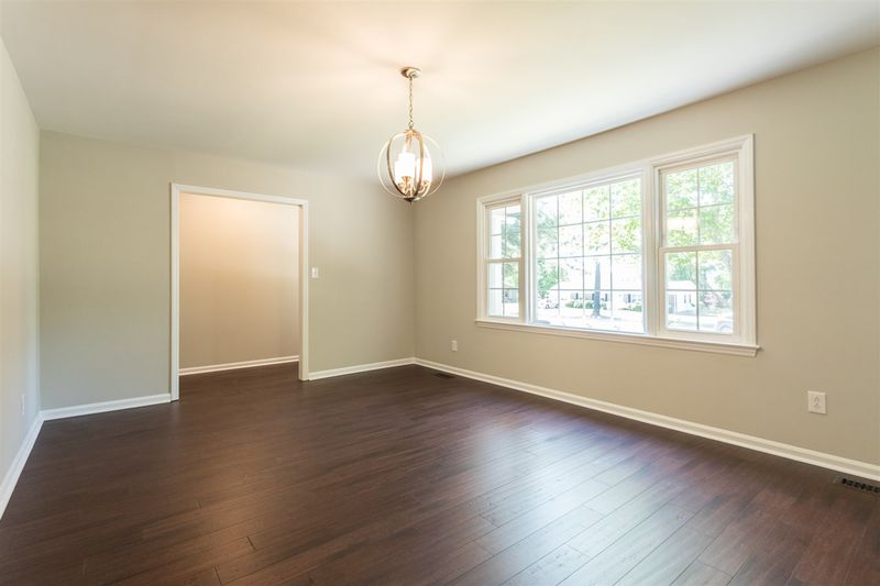 512 Colchester Dr, Knightdale, NC 27545