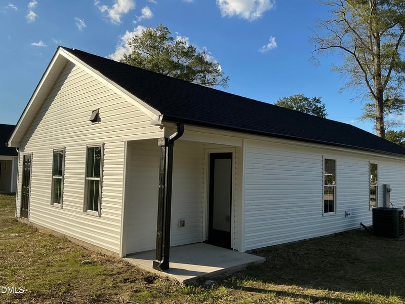 512 Crump St, Smithfield, NC 27577