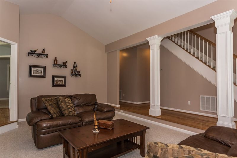 512 Durwood Dr, Raleigh, NC 27603