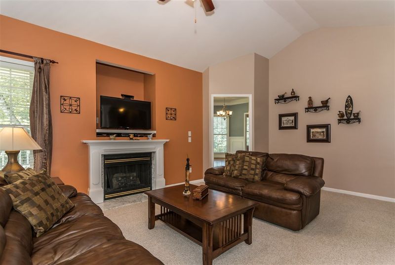 512 Durwood Dr, Raleigh, NC 27603